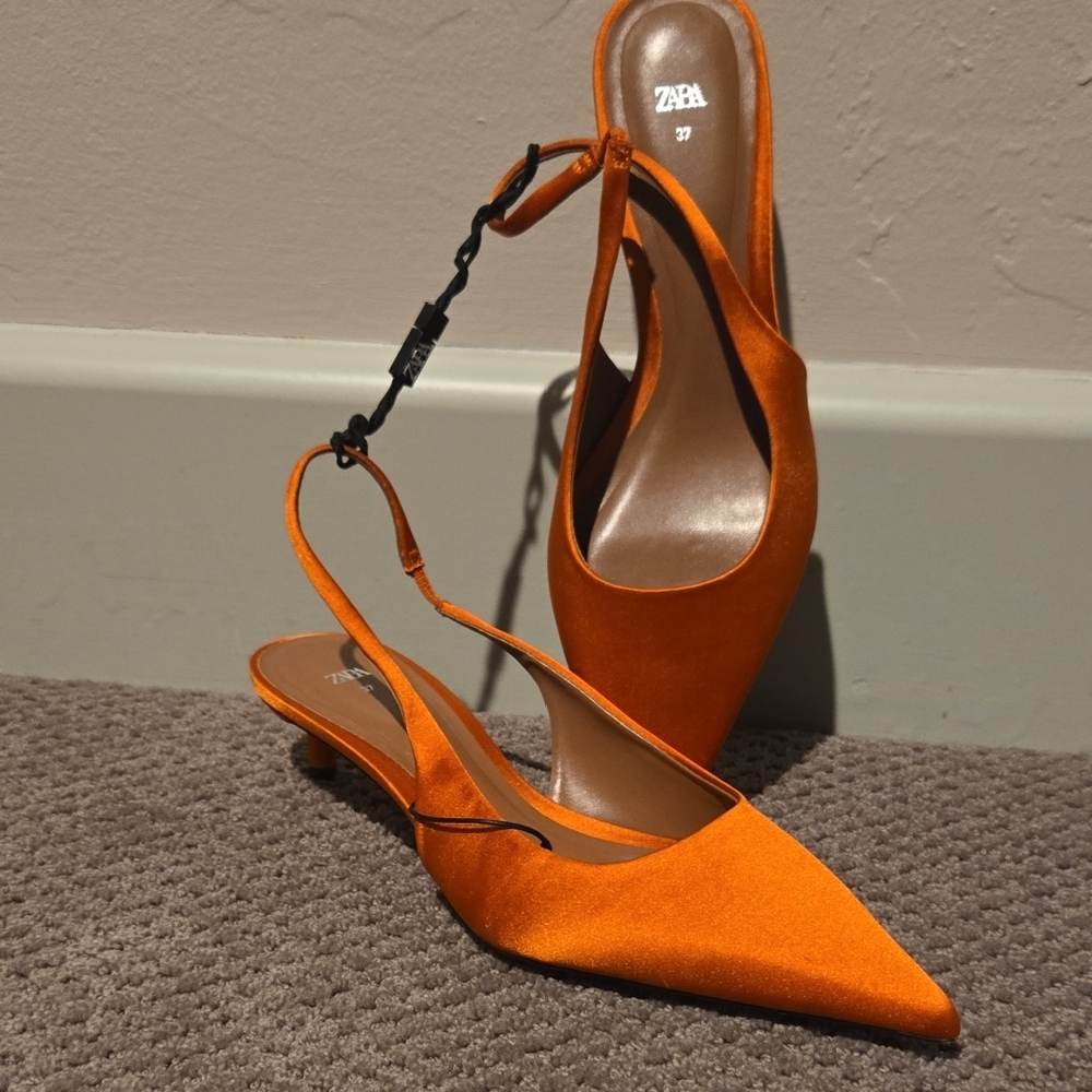 Zara Women's Satin Orange Heels